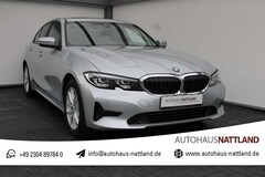 Bild des Angebotes BMW 330 i xDrive Advantage S-Dach Leder LED H&K