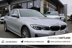 Bild des Angebotes BMW 330 i xDrive Advantage S-Dach Leder LED H&K