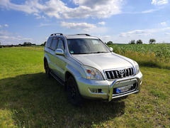 Toyota Land Cruiser J120 Executive Prado