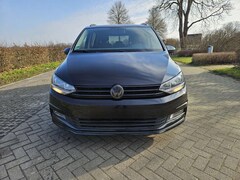 Bild des Angebotes VW Touran 2.0 TDI SCR (BlueMotion Technology) DSG Comfortlin