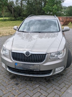 Bild des Angebotes Skoda Superb Combi 2.0 TDI FAMILY