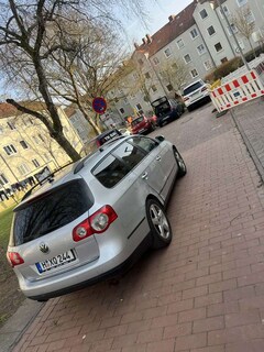 Bild des Angebotes VW Passat 2.0 TDI DPF DSG Sportline