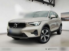 Bild des Angebotes Volvo XC40 Core, B3 Mild-Hybrid, Benzin Klima PDCv+h SHZ Temp