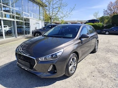 Bild des Angebotes Hyundai i30 NEW 5-Türer 1.4 Benzin, M/T SELECT 15' Alu