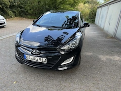 Bild des Angebotes Hyundai i30 1.6 CRDi Fifa World Cup Edition