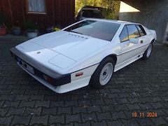 Bild des Angebotes Lotus Esprit Turbo HCI , 26500mls, unfallfrei, H-Kennzeichen, letzter von nur 12 gebauten weissen HCI mit Leder Rot !!