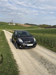 Bild des Angebotes Toyota Yaris Sol