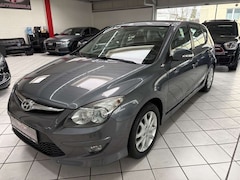 Bild des Angebotes Hyundai i30 1.4 Comfort SHZ KLIMA AUTO AHK