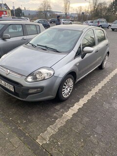 Bild des Angebotes Fiat Punto 4Türig, TÜV NEU---01.2028.