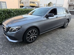Bild des Angebotes Mercedes-Benz E 400 T 4Matic Avantgarde*Burmester*HeadUp*AHK