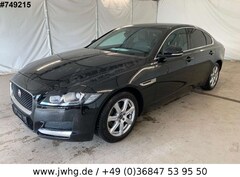 Bild des Angebotes Jaguar XF Prestige Xenon 17" Kamera DAB Vollleder Navi