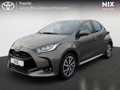 Bild des Angebotes Toyota Yaris 1.5 VVT-iE Aut Team Deutschland KAMERA