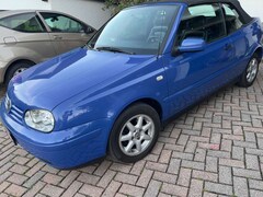 Bild des Angebotes VW Golf Cabriolet Cabrio 1.6 Colour Concept