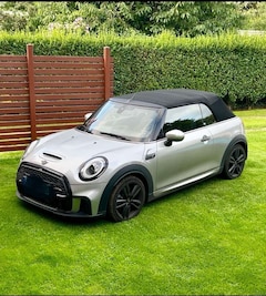 Bild des Angebotes MINI John Cooper Works Cabrio Mini Cooper S Cabrio JCW Trim