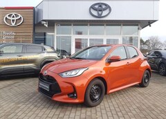 Bild des Angebotes Toyota Yaris 1.5 Hybrid - Team Deutschland - m. Winterrädern