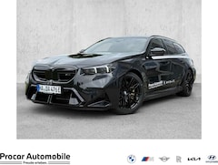 Bild des Angebotes BMW M5 Touring Ultimate Pack AHK B&W PANO VMAX DAPro