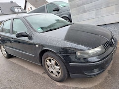 Bild des Angebotes SEAT Leon Leon 1.6 16V Stella