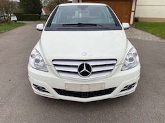 Bild des Angebotes Mercedes-Benz B 180 Benziner*Navi*AHK*PDC*TÜV/AU NEU*