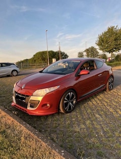 Bild des Angebotes Renault Megane TCe 180 Coupe mit Bodykit