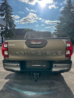 Bild des Angebotes Toyota Hilux EXTRA CAB 2.8, INVINCIBLE, Automatik