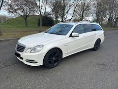 Bild des Angebotes Mercedes-Benz E 250 E 250 T CDI DPF 4Matic BlueEFFICIENCY 7G-TRONIC Av