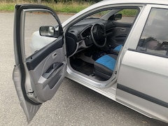Bild des Angebotes Kia Picanto 1.0 LX