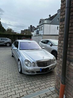 Bild des Angebotes Mercedes-Benz E 320 CDI 7G-TRONIC Avantgarde DPF BusinessEDITION