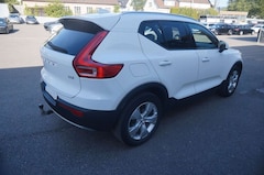 Bild des Angebotes Volvo XC40 Moment*AUT*AHK*NAV*SHZ*ACC*LEDER*LED*KAMERA