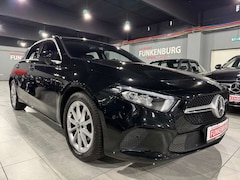 Bild des Angebotes Mercedes-Benz A 180 PANO/WIDESCREEN/KAMERA/AUT/LED/NAVI/LEDER