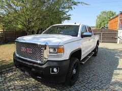 Bild des Angebotes GMC Sierra K2500 HD  Power Truck 4x4 Denali Luxury Flex Fuel