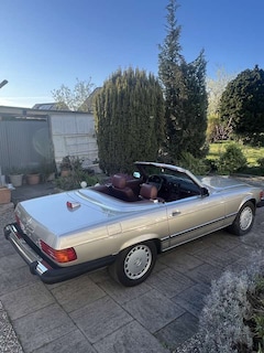Bild des Angebotes Mercedes-Benz SL 560 Seltene Farbkombi, H-Abnahme, Wenig gelaufen