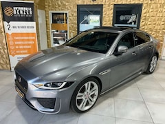 Bild des Angebotes Jaguar XE R-Dynamic SE AWD/HEAD-UP/KAMERA/NAVI/APPLE
