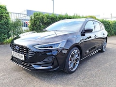 Bild des Angebotes Ford Focus Turnier 1.0 EcoBoost Aut. ST-LINE X Leder Matrix A