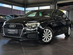 Bild des Angebotes Audi A3 Limousine 35 TFSI *HU/AU*SHZ*TEMPO*SCHECKHEFT