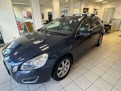 Bild des Angebotes Volvo V60 Kombi Summum / NAVI / XENON / LEDER /
