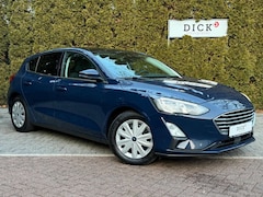 Bild des Angebotes Ford Focus 1.5 EB Lim. C&C LED+PANO+NAVI+KAM+ACC+SHZ+