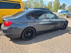 Bild des Angebotes BMW 335 i xDrive Lim.HUD Leder Navi Bi-Xenon
