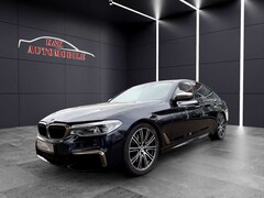 Bild des Angebotes BMW M550 i xDrive HEAD UP/LEDER/NAVI/20 ZOLL