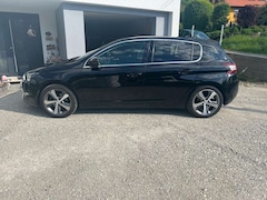 Bild des Angebotes Peugeot 308 PureTech 130 EAT6 Stop & Start Allure