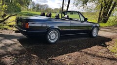 Bild des Angebotes BMW 320 320i Shadowline
