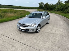 Bild des Angebotes Mercedes-Benz C 320 T CDI DPF 7G-TRONIC Elegance
