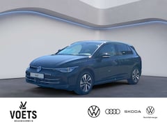 Bild des Angebotes VW Golf VIII Lim. Life 1.5 TSI LaneAssist+LED+ACC