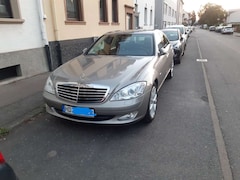 Bild des Angebotes Mercedes-Benz S 350 7G-TRONIC - nur 93.200 km - Vollausstattung mit Edelholz, Klima, Sitzklima, Vollleder, Kühlfach in der Mittelarmlehne