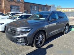 Bild des Angebotes VW Touareg R-Line V6 3.0 TDI Tiptronic LED/SHZ vo+hi/AHK/Rear