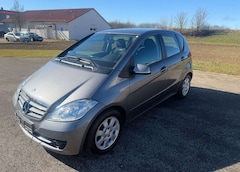 Bild des Angebotes Mercedes-Benz A 160 *AUTOMATIK*KLIMA*NAVI*PTS*SITZHZG*1.Hand*