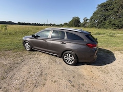 Bild des Angebotes Hyundai i30 Kombi 1.6 CRDI DCT YES!+