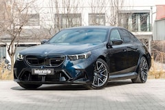 Bild des Angebotes BMW M5 DR.ASS.PLUS.PANORAMA.B&W.AHK.NEU MODELL.STOCK