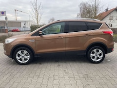 Bild des Angebotes Ford Kuga Trend. Aus-1 Hand.