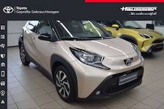 Bild des Angebotes Toyota Aygo X 1.0 Automatik Team D*ALLWETTER*AHK f. FAHRRADTRÄGE