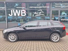 Bild des Angebotes Volvo V60 2,0d Aut. Momentum Xenon Sitzhz KLIMA Np40t€